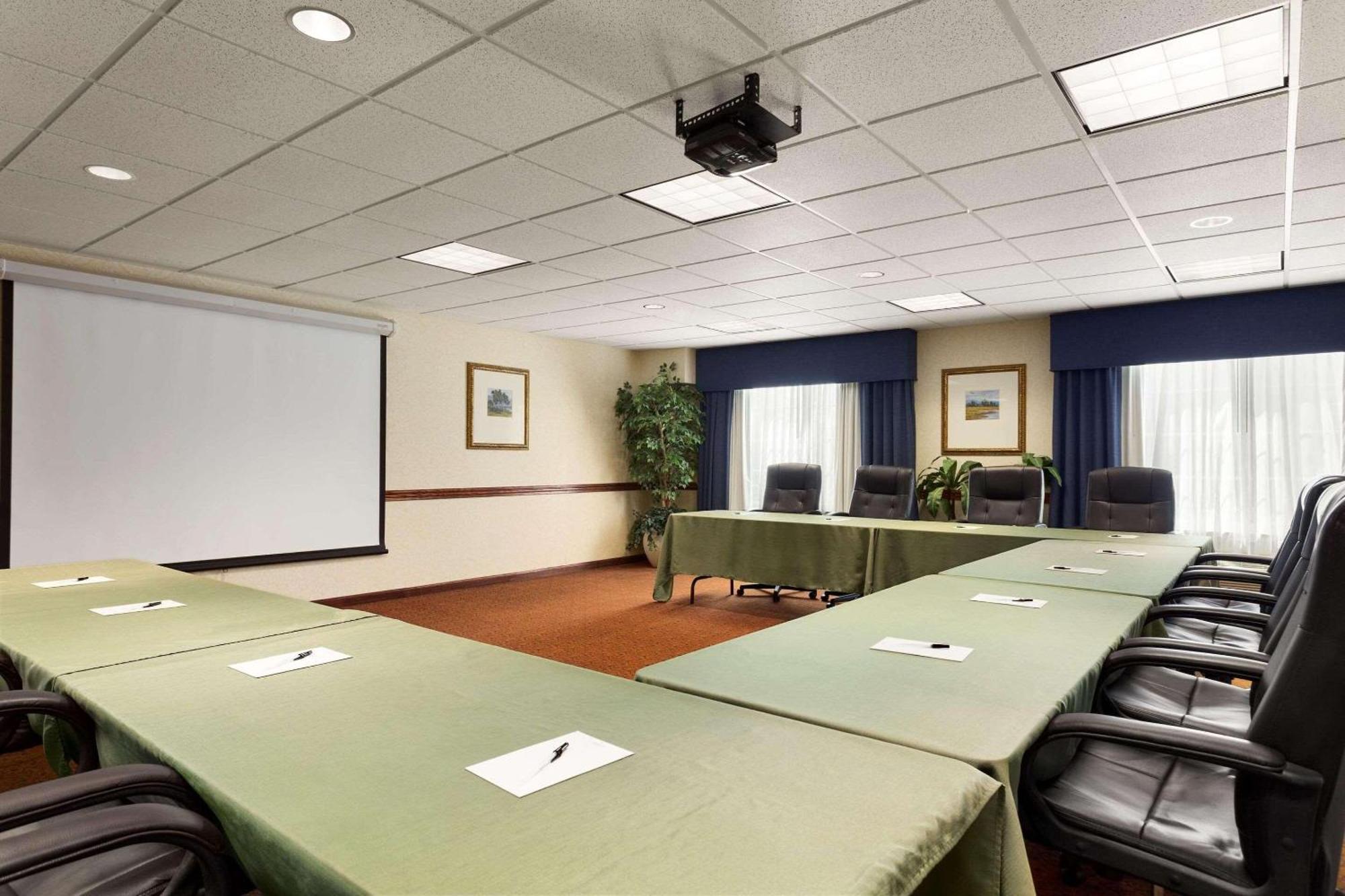 Country Inn & Suites By Radisson, Madison, Al Exteriér fotografie