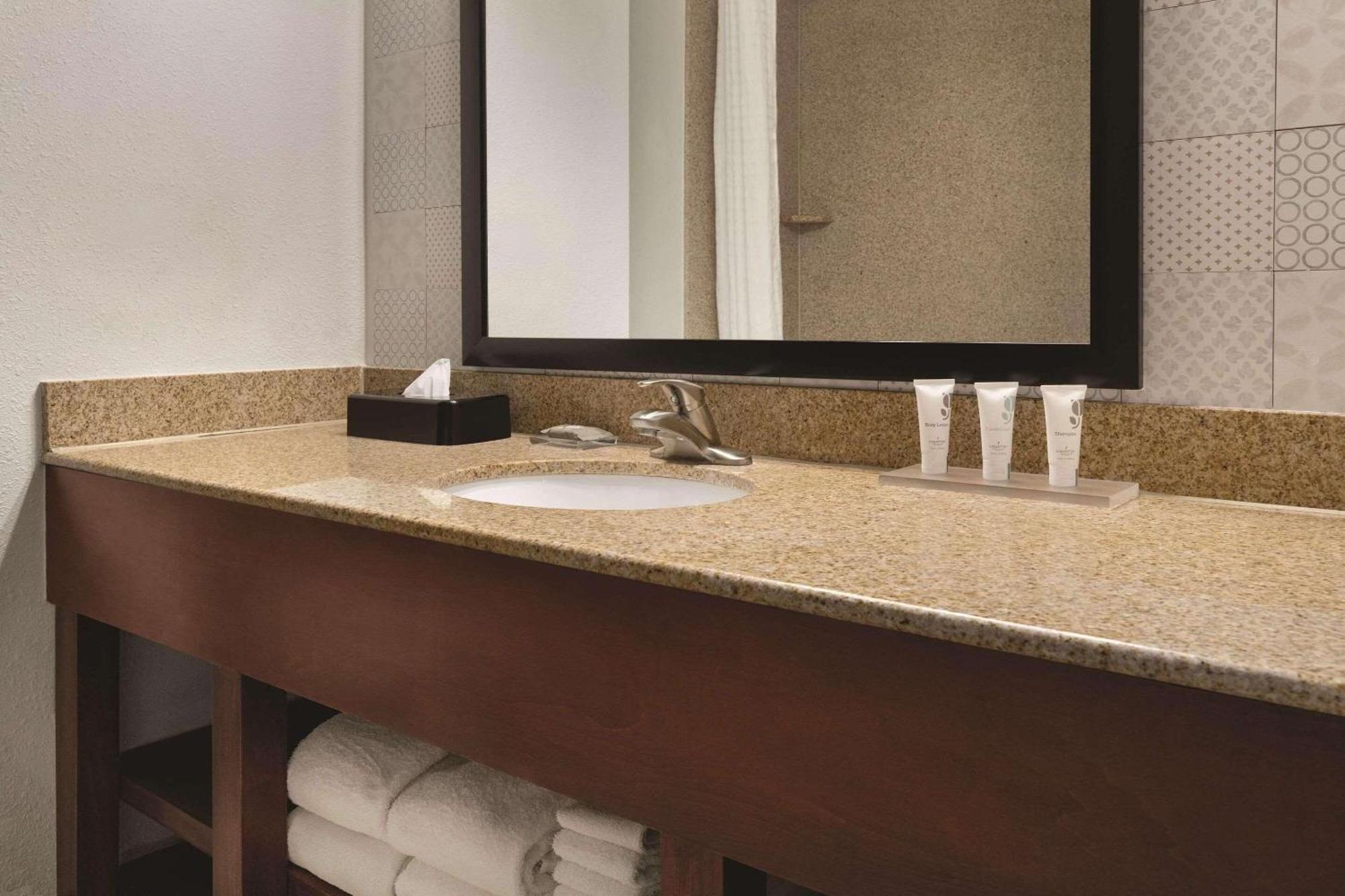 Country Inn & Suites By Radisson, Madison, Al Exteriér fotografie